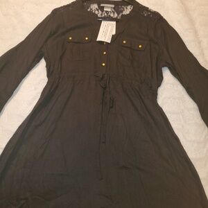 Black lace maternity top